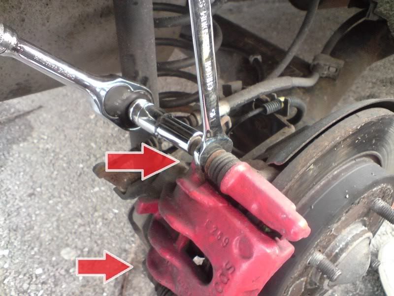 Guide How to change rear brake pads Fiesta ST Forums